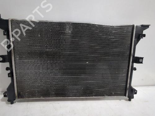 Used Water radiator Water radiator 31567786 31567786