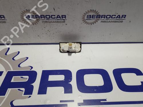 Licence plate light PEUGEOT EXPERT Van (V_) 1.6 BlueHDi 115 | BP31570785I40