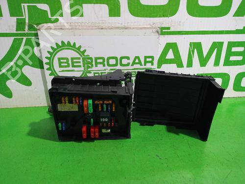 Used Fuse box VW GOLF VI (5K1) 1.6 TDI (105 hp) 31553668