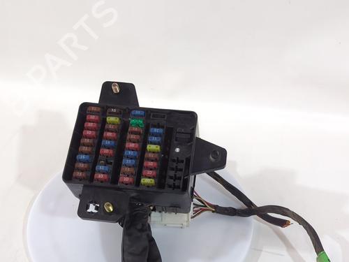 Used Fuse box Fuse box 38868399 38868399