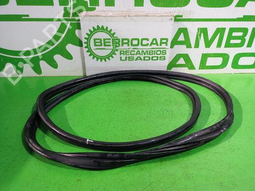 Used Rubber door seal PEUGEOT 2008 I (CU_) [2013-2026]  31677018