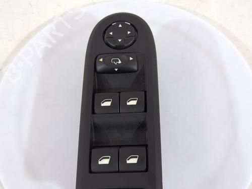 Used Left front window switch Left front window switch PEUGEOT 508 I (8D_) 2.0 BlueHDi 150 (150 hp) 39610840 39610840