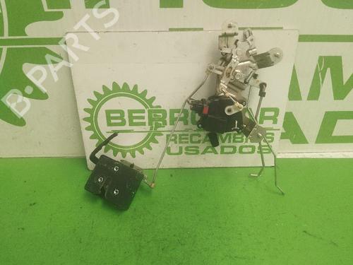 Used Tailgate lock KIA CARNIVAL I (UP, FL) [1998-2001]  31674985