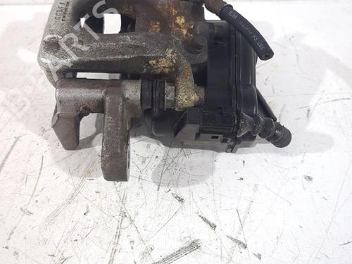 Used Right rear brake caliper Right rear brake caliper 32489304 32489304
