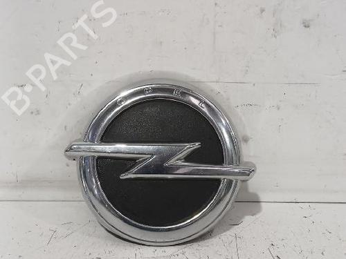 Used Tailgate handle Tailgate handle OPEL CORSA E (X15) 1.4 (08, 68) (75 hp) 33746819 33746819