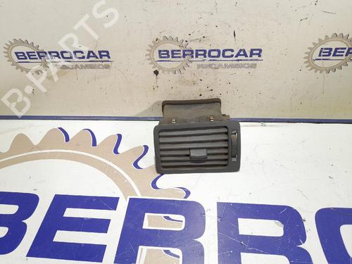 Used Air vent KIA CARENS II MPV (FJ) [2002-2013]  31673301
