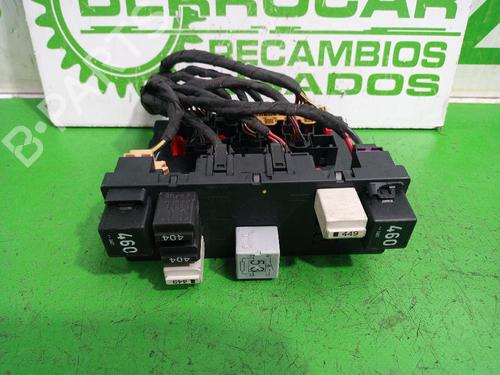 Used Fuse box Fuse box VW PASSAT B6 (3C2) 2.0 TDI 16V (140 hp) 31546944 31546944