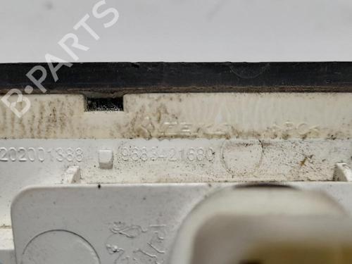 Licence plate light PEUGEOT EXPERT Van (V_) 1.6 BlueHDi 115 | BP31570785I40