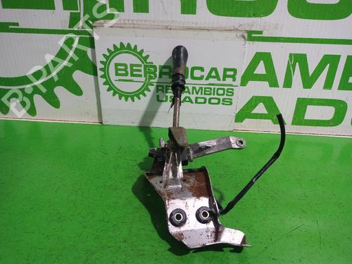 Used Gear lever NISSAN SERENA (C23) 2.3 D (75 hp) 31553331