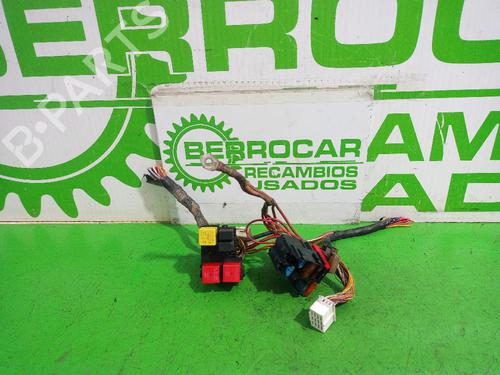 Used Fuse box Fuse box RENAULT KANGOO (KC0/1_) [1997-2026] 31676298 31676298