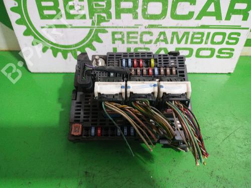 Used Fuse box Fuse box PEUGEOT 508 I (8D_) 2.0 HDi (140 hp) 31549520 31549520