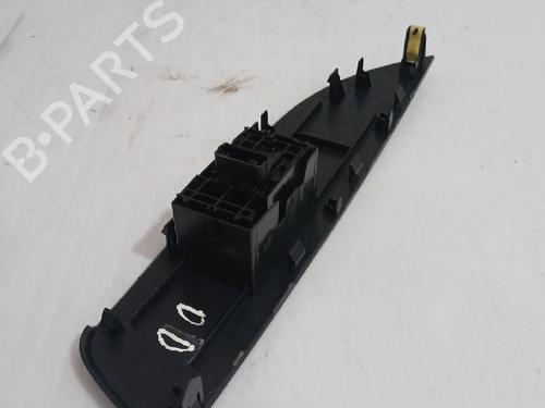 Right front window switch TOYOTA COROLLA Estate (_E21_) 1.8 Hybrid (ZWE211W) | BP31562820I26 