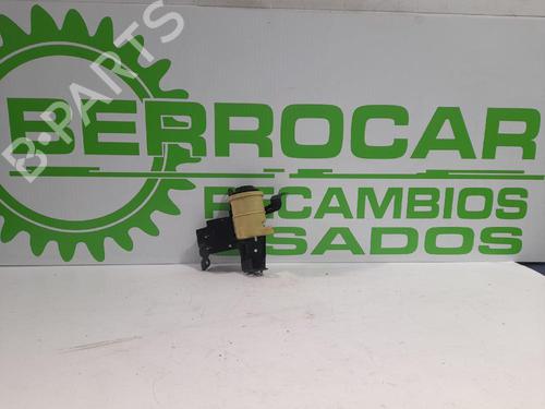 power-steering-reservoir-renault-laguna-ii-bg01_-2001-2002-2003-2004-2005-2006-2007-31542524 main image