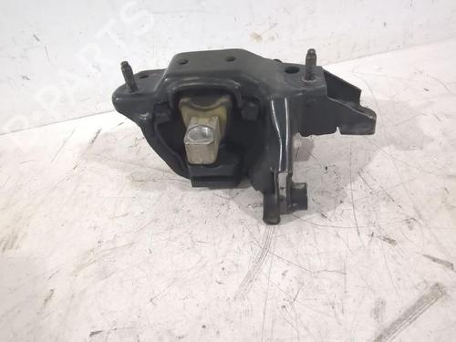 Used Engine mount Engine mount VW POLO IV Saloon (9N2, 9N4) 1.9 TDI (101 hp) 32466092 32466092