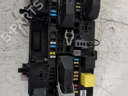 Used Fuse box Fuse box OPEL ZAFIRA / ZAFIRA FAMILY B (A05) 1.9 CDTI (M75) (120 hp) 31566364 31566364
