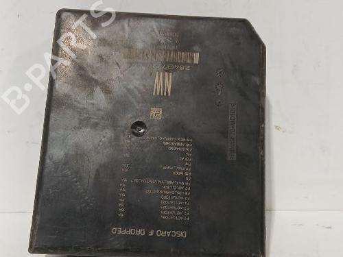 Used Fuse box NISSAN QASHQAI II (J11, J11_) 1.3 DIG-T (140 hp) 31568340