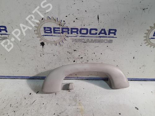 Used Interior roof handle Interior roof handle PEUGEOT 5008 (0U_, 0E_) 2.0 HDi 150 / BlueHDi 150 (150 hp) 31540530 31540530