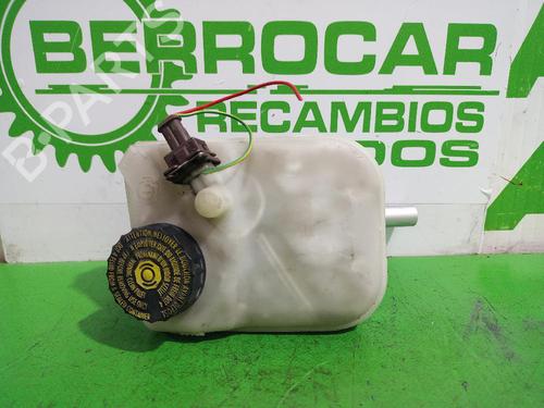 Used Brake master cylinder Brake master cylinder PEUGEOT PARTNER MPV (5_, G_) 2.0 HDI (90 hp) 31550319 31550319
