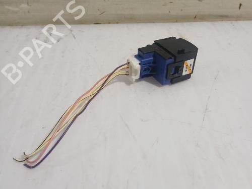 Headlight switch TOYOTA COROLLA Estate (_E21_) 1.8 Hybrid (ZWE211W) | BP31562824I24