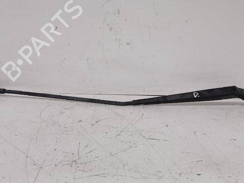 Used Front windshield wiper arm Front windshield wiper arm 32464131 32464131