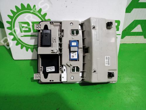 Interior roof light NISSAN QASHQAI II (J11, J11_) 1.3 DIG-T | BP31548550I8