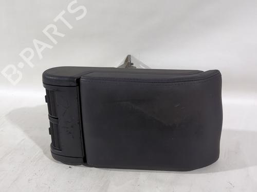 Used Armrest / Center console Armrest / Center console OPEL VECTRA C (Z02) 2.2 DTI 16V (F69) (125 hp) 40157958 40157958