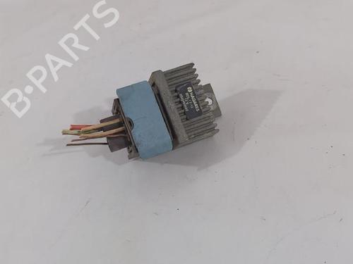 Used Electronic module Electronic module RENAULT MEGANE II Coupé-Cabriolet (EM0/1_) 1.5 dCi (EM1E) (106 hp) 33282786 33282786
