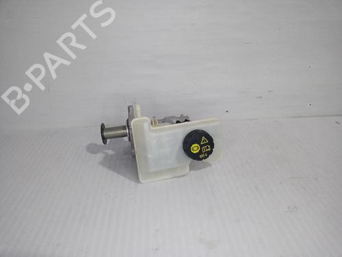 Used Brake master cylinder VW TOURAN (5T1) 1.6 TDI (110 hp) 31555683