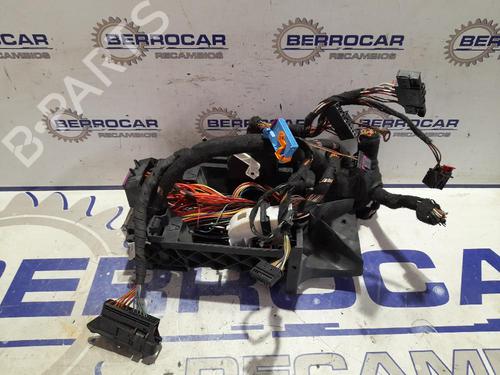 Used Fuse box SEAT Mii (KF1, KE1) 1.0 (60 hp) 31538885