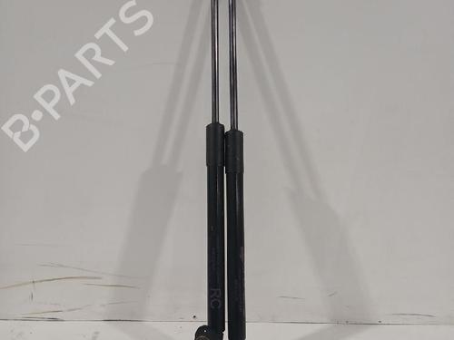 Used Tailgate lift support TOYOTA YARIS (_P13_) 1.5 (NSP131_) (112 hp) 31562886