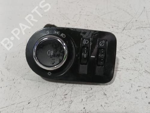 headlight-switch-opel-corsa-e-x15-2014-33746846 main image