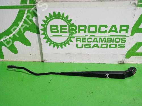 Used Front windshield wiper arm Front windshield wiper arm 31676438 31676438