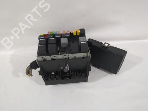 Used Fuse box Fuse box FORD TRANSIT TOURNEO Bus 2.2 TDCi (140 hp) 33231900 33231900