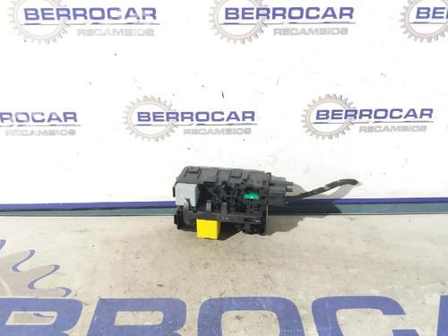 Used Fuse box Fuse box PEUGEOT 208 I (CA_, CC_) [2012-2021] 31678233 31678233