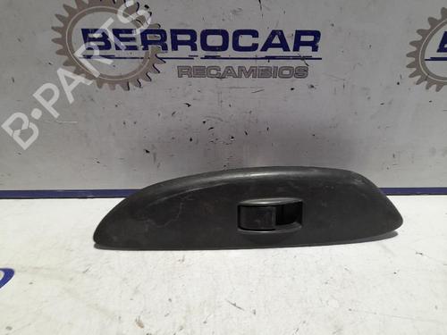 Used Right front window switch Right front window switch TOYOTA COROLLA (_E12_) 1.4 D (NDE120_, NDE120R) (90 hp) 31570647 31570647