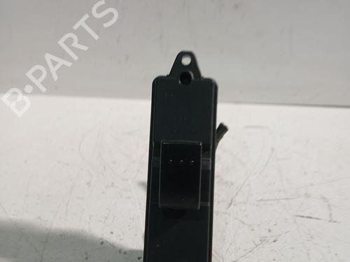 Used Right rear window switch Right rear window switch 38863818 38863818
