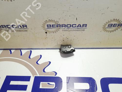 Used Steering wheel controls Steering wheel controls MERCEDES-BENZ C-CLASS (W203) C 220 CDI (203.006, 203.008) (143 hp) 31539540 31539540