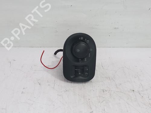 Used Headlight switch Headlight switch SEAT ALTEA XL (5P5, 5P8) 1.9 TDI 4x4 (105 hp) 31557179 31557179