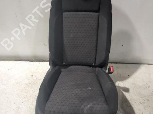Sæde højre fortil VW T-CROSS (C11, D31) 1.0 TSI (110 hp) 32461787