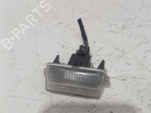 Nummerpladelys Nummerpladelys TOYOTA YARIS (_P13_) 1.5 (NSP131_) (112 hp) 33747102 33747102