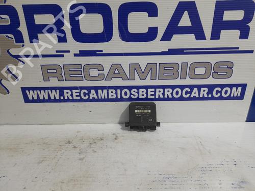 Used Comfort control module Comfort control module MERCEDES-BENZ C-CLASS (W202) [1993-2000] 31673818 31673818