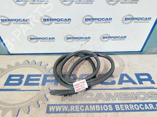 Gummiliste TOYOTA AVENSIS (_T25_) 1.8 VVT-i (ZZT251_, ZZT251R) (129 hp) 31678340