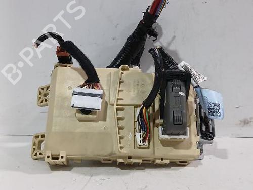 Used Fuse box Fuse box HYUNDAI i20 III (BC3, BI3) 1.0 T-GDI (101 hp) 31568459 31568459