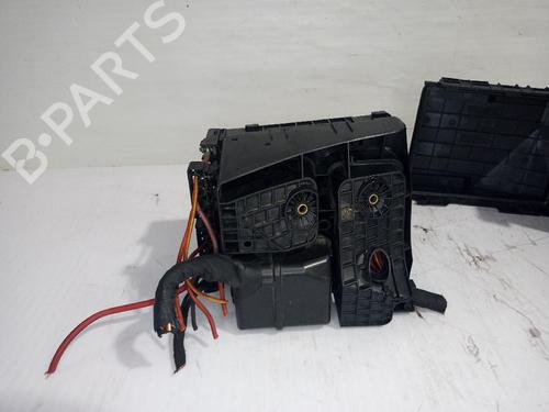 Fuse box VW PASSAT B7 (362) 1.6 TDI | BP31557501E1 - Image 4