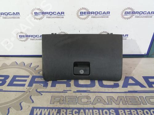 Used Glove box Glove box TOYOTA COROLLA (_E12_) 1.4 D (NDE120_, NDE120R) (90 hp) 31569460 31569460