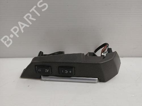 Used Steering wheel controls Steering wheel controls LAND ROVER FREELANDER 2 (L359) 2.2 TD4 4x4 (160 hp) 31565194 31565194