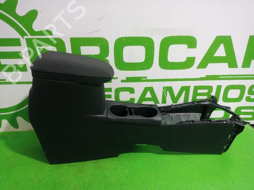 Used Armrest / Center console Armrest / Center console TOYOTA AURIS (_E18_) 1.2 (NRE185_, NRE185R) (116 hp) 31547840 31547840