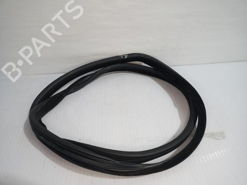 Used Rubber door seal JAGUAR E-PACE (X540) 2.0 D150 AWD (150 hp) 31554877