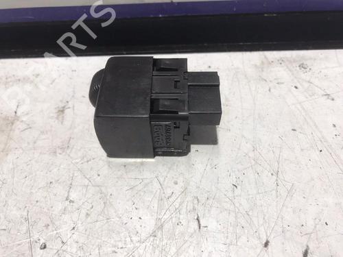 Switch SAAB 9-3 Cabriolet (YS3D) 2.0 Turbo | BP31570233I30 - Image 2