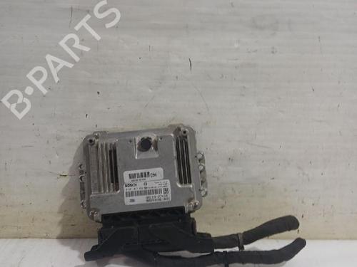 Used Engine control unit (ECU) Engine control unit (ECU) KIA CARENS III MPV (UN) 2.0 CRDi 140 (140 hp) 31564076 31564076